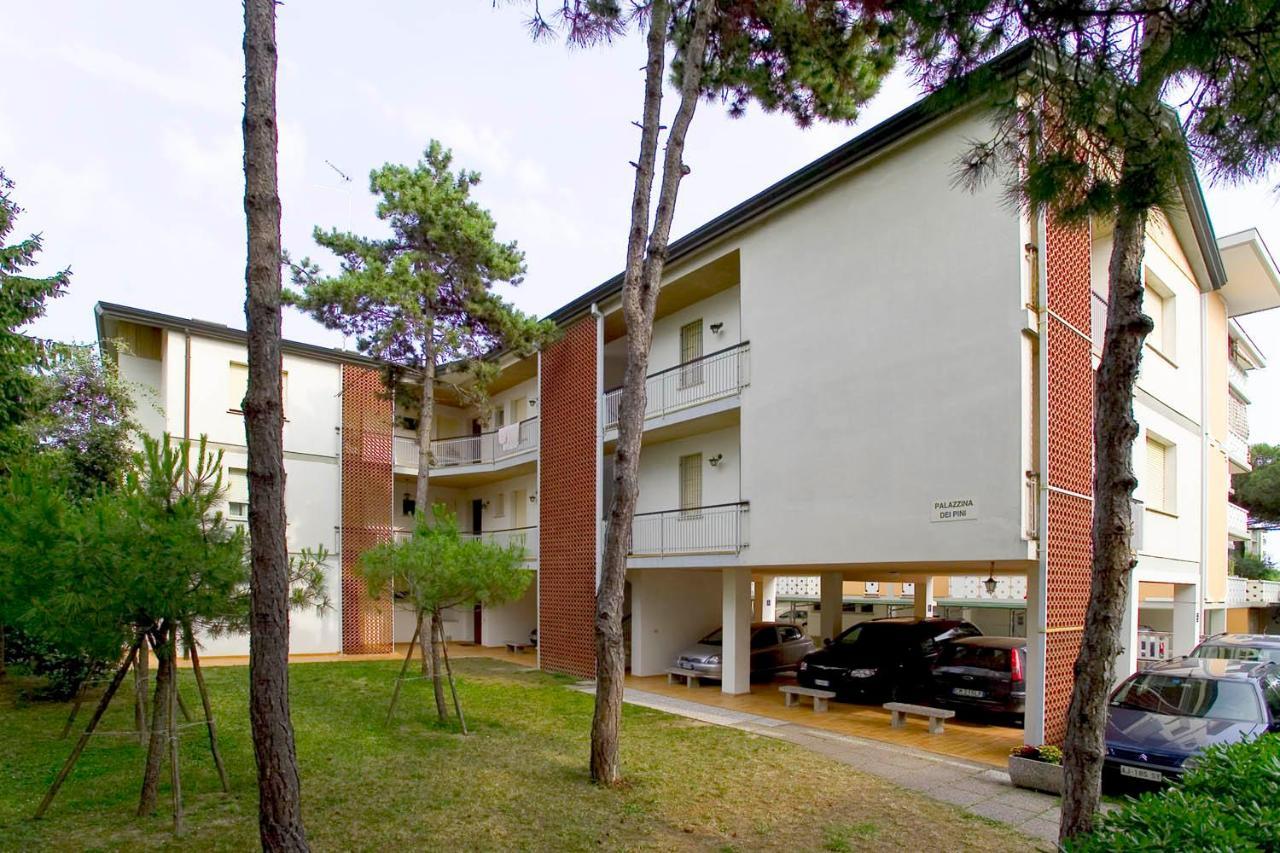 Appartamenti Dei Pini Bibione Luaran gambar
