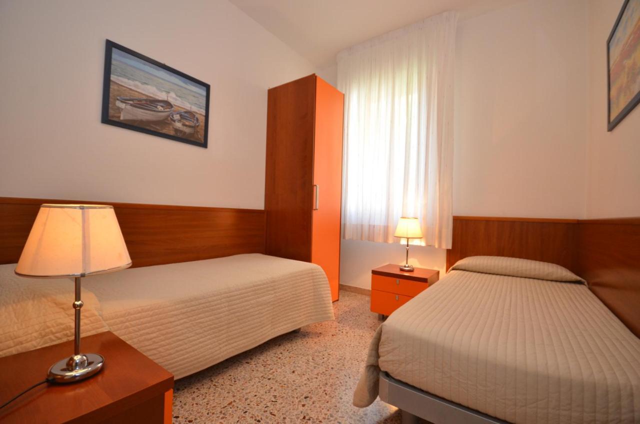 Appartamenti Dei Pini Bibione Luaran gambar
